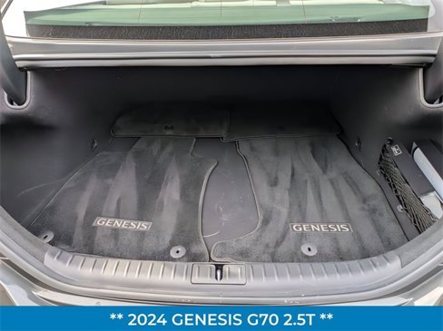 Used 2024 Genesis G70 2.5T image 29