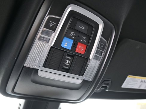 New 2025 RAM 1500 4x4 Crew Cab image 19