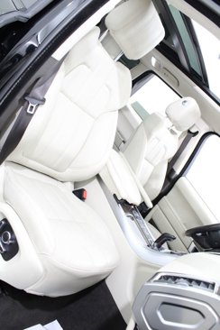 Used 2017 Land Rover Range Rover Sport HSE image 21