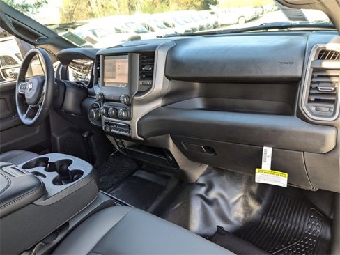 New 2024 RAM 2500 Tradesman w/ Chrome Appearance Group image 38