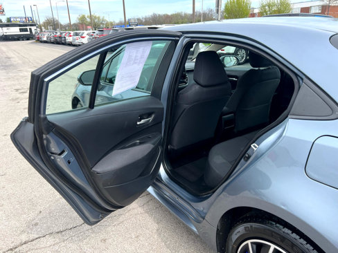 Used 2021 Toyota Corolla LE image 13