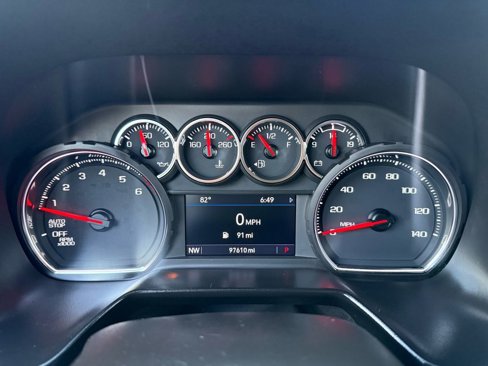 Used 2021 Chevrolet Suburban LT image 20