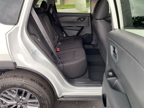New 2026 Nissan Rogue S image 25