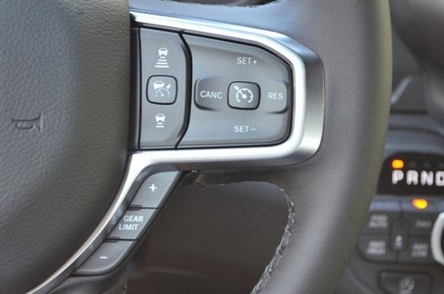 New 2025 RAM 1500 4x4 Crew Cab image 18