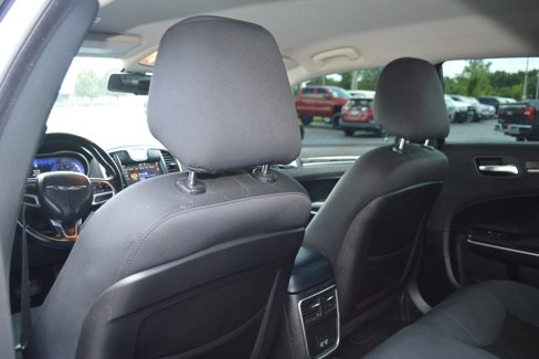 Used 2019 Chrysler 300 Touring image 21