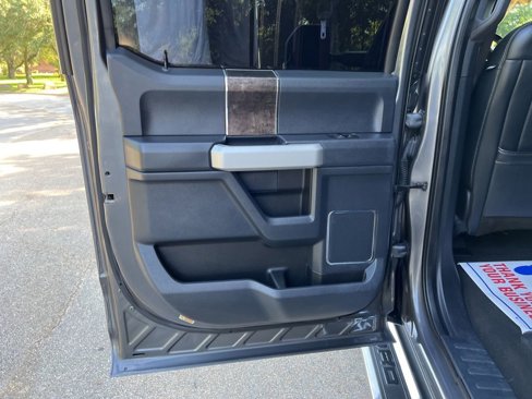 Used 2022 Ford F250 Lariat w/ Lariat Ultimate Package image 35