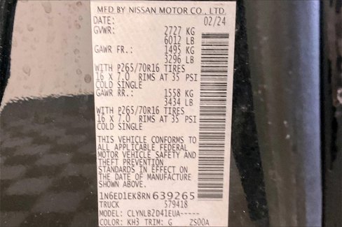 Used 2024 Nissan Frontier SV image 28