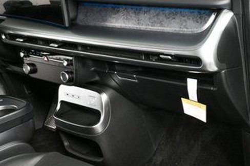 New 2026 Hyundai Ioniq 9 Calligraphy image 37