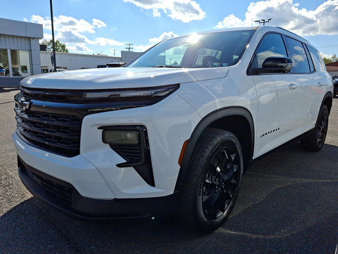 New 2026 Chevrolet Traverse LT image 3