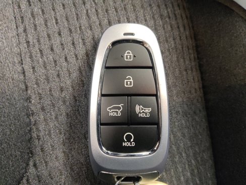 Used 2023 Hyundai Santa Fe SEL image 32
