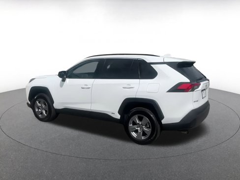 Used 2025 Toyota RAV4 LE image 10