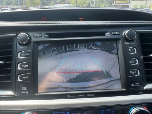 Used 2019 Toyota Highlander Limited image 17