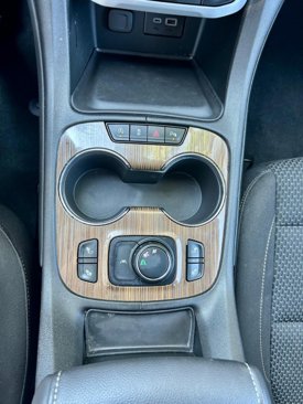 Used 2023 GMC Acadia SLE w/ Driver Convenience Package image 25