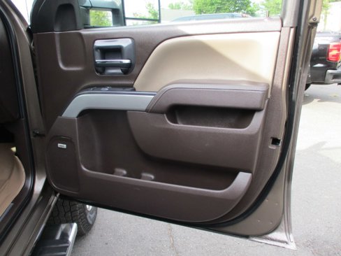 Used 2015 Chevrolet Silverado 2500 LT w/ Z71 Package, Off-Road image 25