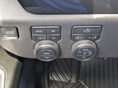 Used 2023 Chevrolet Silverado 1500 LT Trail Boss w/ Protection Package image 21