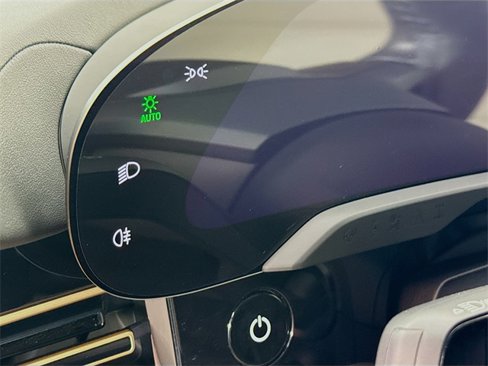 Certified 2023 Porsche Taycan image 11