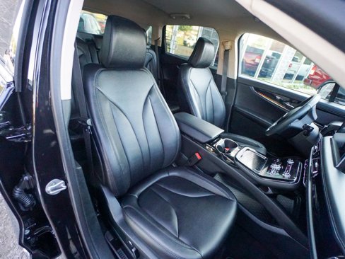 Used 2022 Lincoln Nautilus AWD w/ Premium Package image 28
