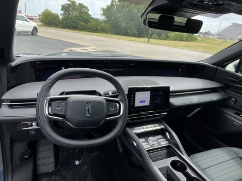 New 2025 Lincoln Nautilus Reserve w/ Jet Appearance Package image 7
