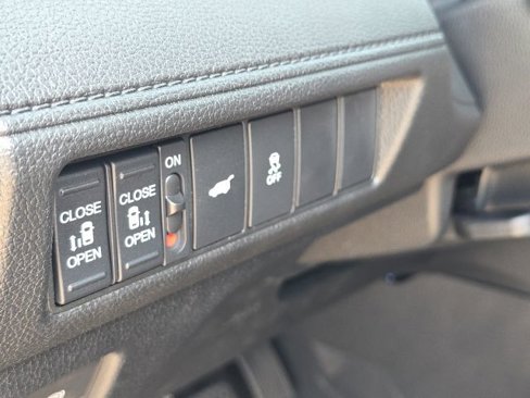 Used 2025 Honda Odyssey EX-L image 21