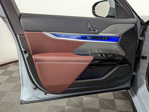 New 2026 BMW 740i xDrive image 8