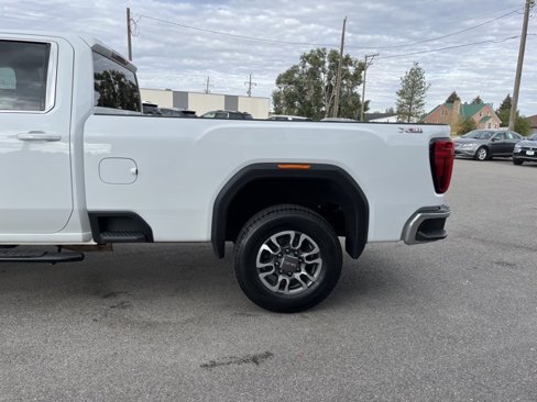 Used 2024 GMC Sierra 3500 SLE w/ SLE Convenience Package image 6