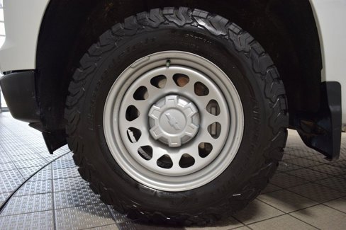 Used 2024 Chevrolet Silverado 1500 W/T w/ WT Value Package image 24