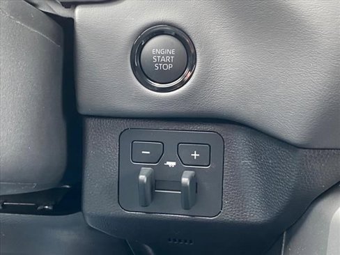 New 2025 Toyota Tundra Platinum image 10