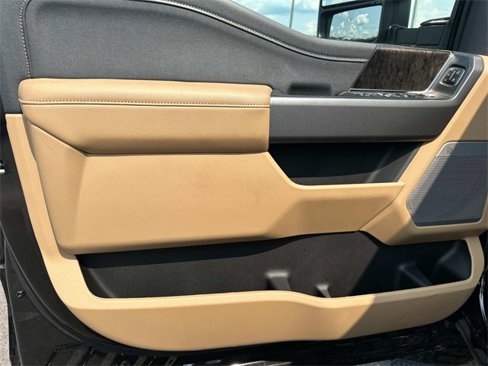 New 2025 Ford F250 Lariat w/ Lariat Ultimate Package image 12