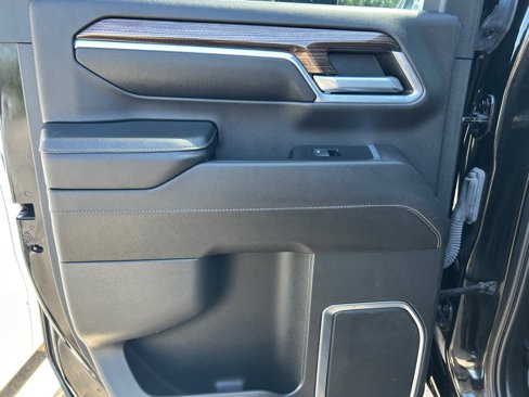 Used 2024 Chevrolet Silverado 2500 LT w/ Convenience Package image 16