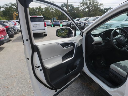Used 2023 Toyota RAV4 XLE image 10