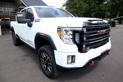 Used 2022 GMC Sierra 2500 AT4 w/ AT4 Premium Plus Package image 3