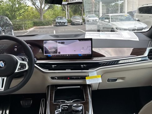 New 2026 BMW X7 M60i w/ Executive Package image 15