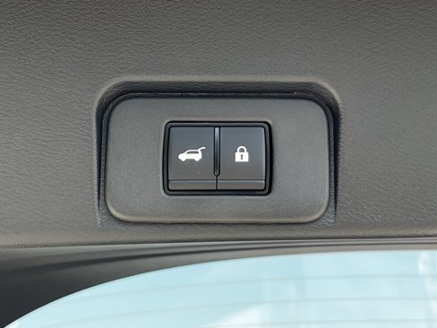 New 2025 Nissan Rogue Platinum image 27