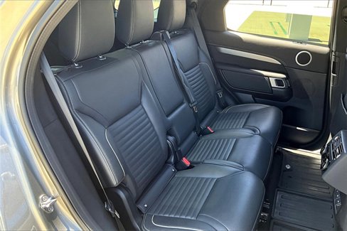 Used 2023 Land Rover Discovery HSE R-Dynamic image 21