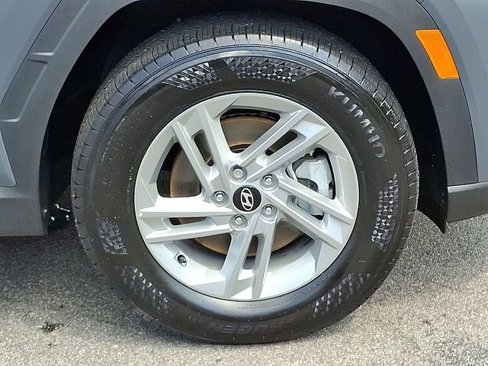 Used 2025 Hyundai Tucson SE image 10