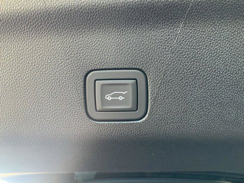 New 2026 Chevrolet Suburban Z71 w/ Comfort Package image 28