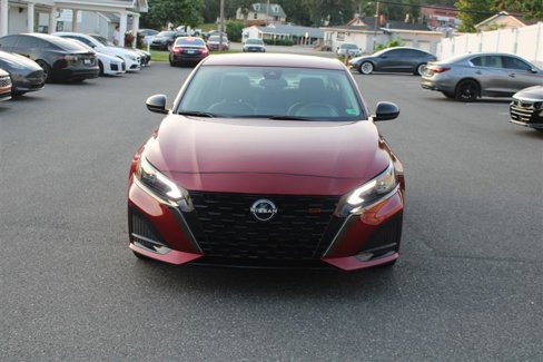 Used 2024 Nissan Altima 2.5 SR image 3