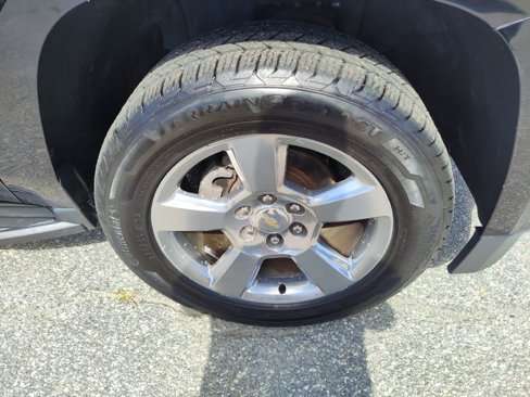 Used 2018 Chevrolet Suburban LT image 21
