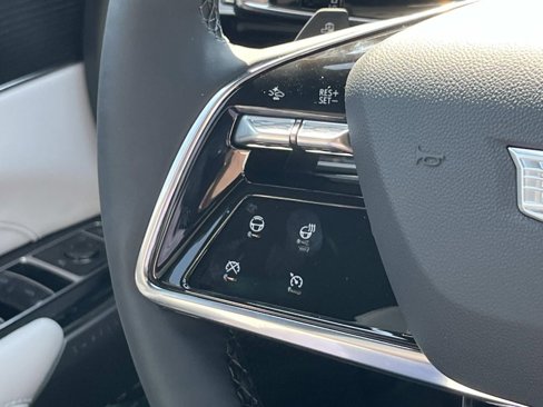 New 2026 Cadillac Lyriq Luxury image 27