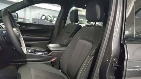 Used 2025 Jeep Grand Cherokee L Laredo image 19