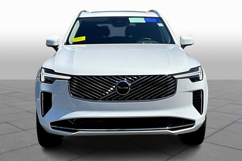 New 2026 Volvo XC90 B6 Plus w/ Protection Package Premier image 2