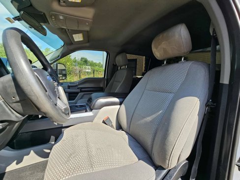 Used 2020 Ford F250 XLT w/ XLT Premium Package image 12