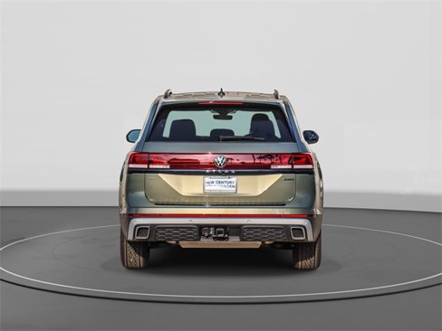 New 2025 Volkswagen Atlas Peak Edition SE image 4