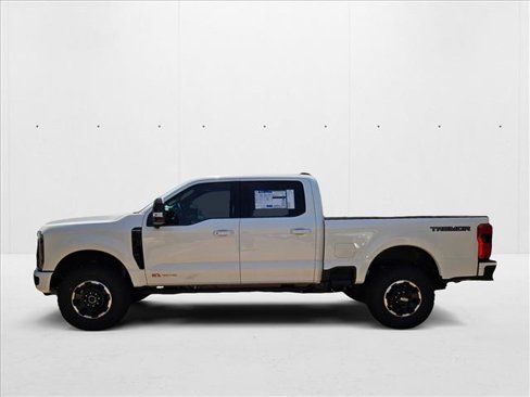 New 2026 Ford F250 Platinum w/ Tremor Off-Road Package image 5