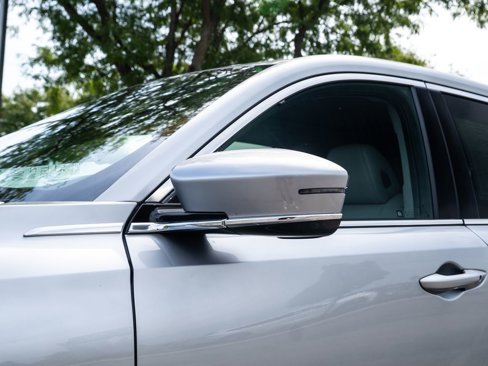 Certified 2025 Acura MDX w/ Technology Package image 12