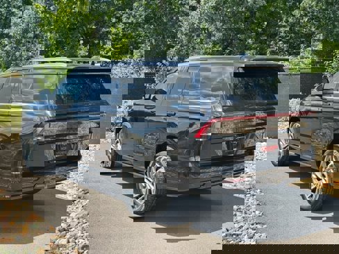 New 2025 Lincoln Navigator L Reserve image 3
