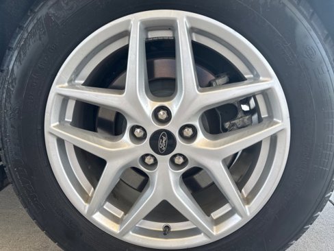 Used 2024 Ford Edge SEL image 5