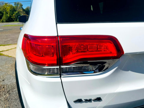 Used 2016 Jeep Grand Cherokee Limited image 14