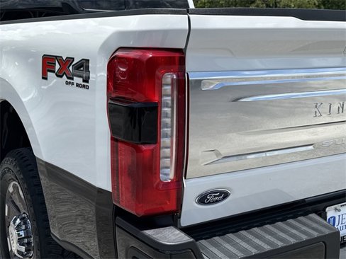 New 2025 Ford F250 King Ranch image 8