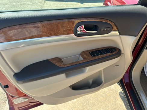 Used 2010 Buick Enclave CXL w/ Trailering Provision Package image 6